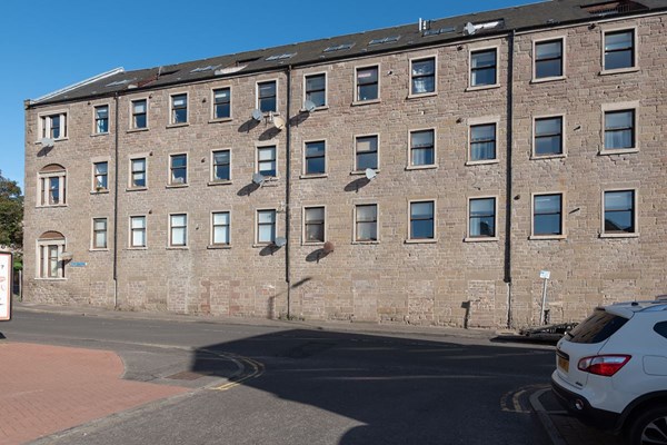 26 Pleasance Court Dundee