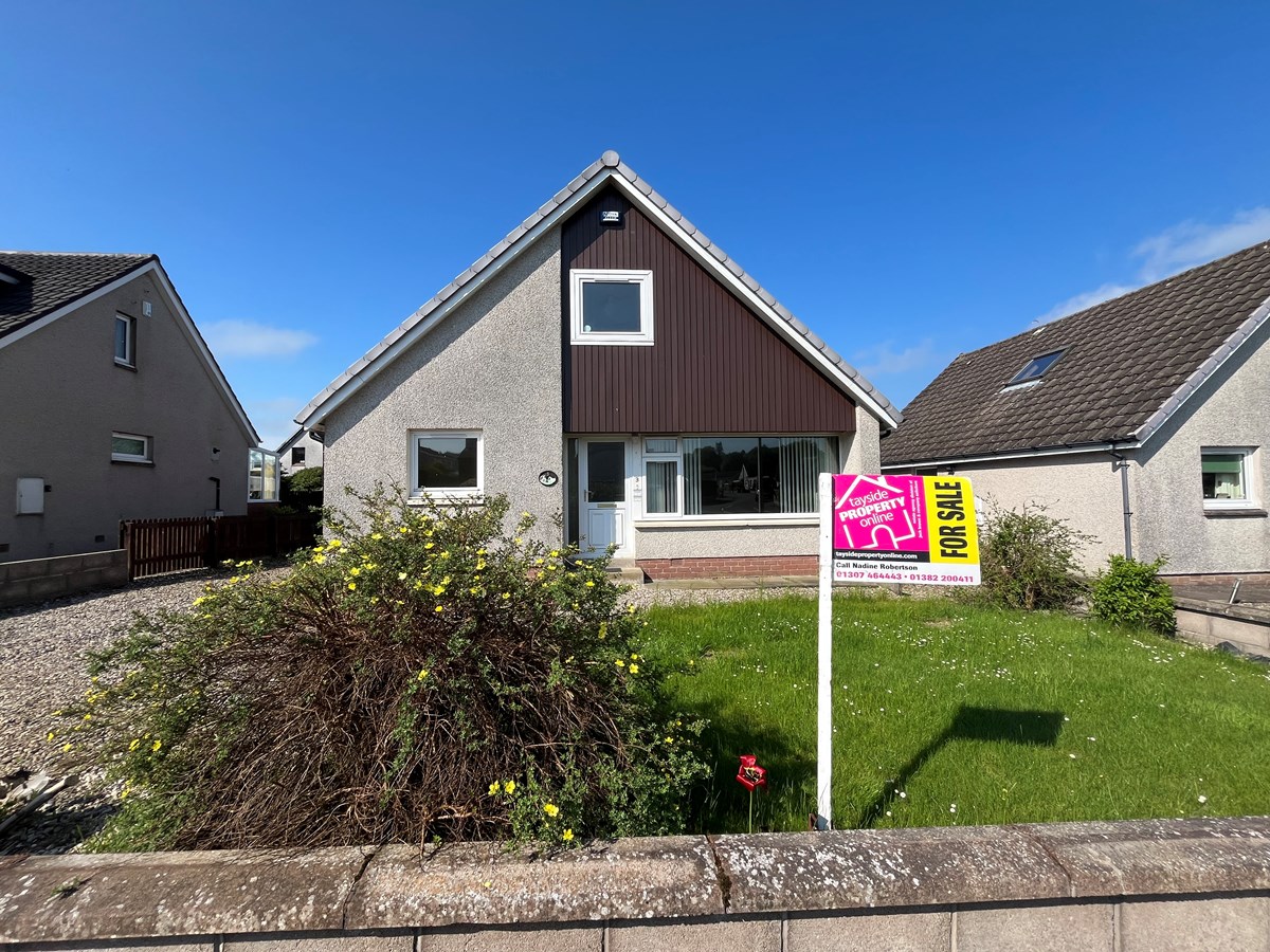 3 Grampian Crescent Northmuir, Kirriemuir DD8 4TW - TSPC