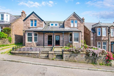 19 Eastbank, Brechin DD9 6AT