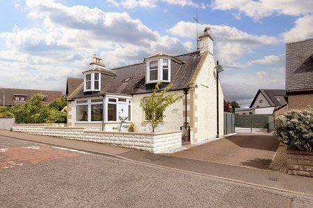 Lynnwood, Ecclesgreig Road, St. Cyrus DD10 0BH