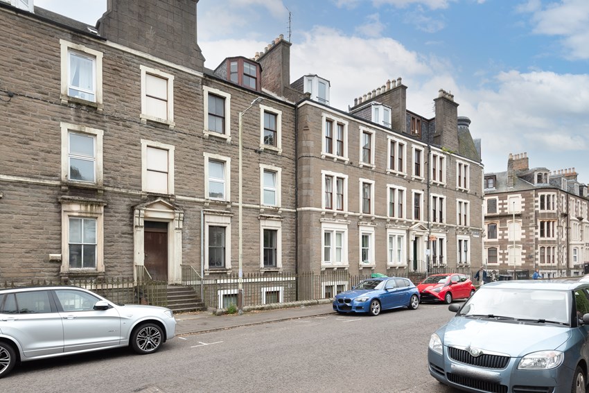 Flat 2/1 Rustic Place 3 Dudhope Street