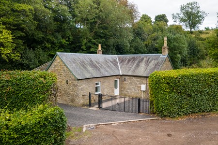 North Lodge Vinneyden, Braehead Road, Letham DD8 2QE