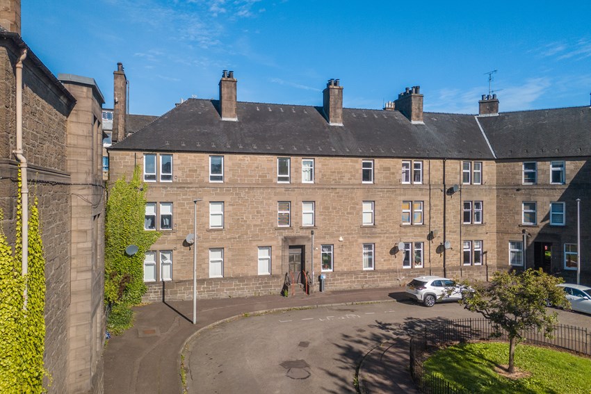 2/R 9 Morgan Place Dundee