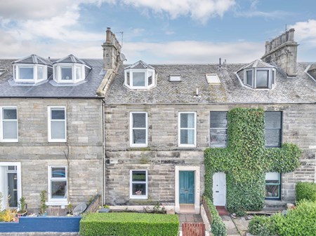 9 James Place, Broughty Ferry DD5 1EE