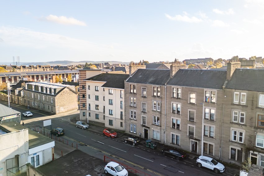 Top Floor Flat 339 Strathmore Avenue