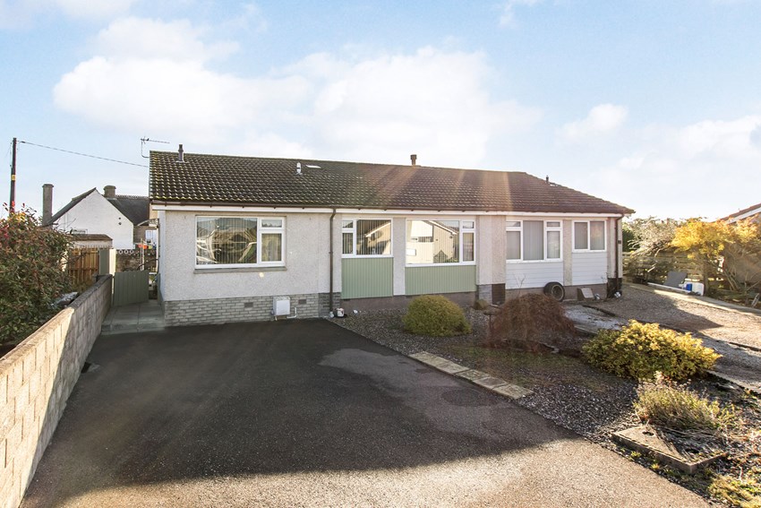 1 Muirlands Court Lunanhead