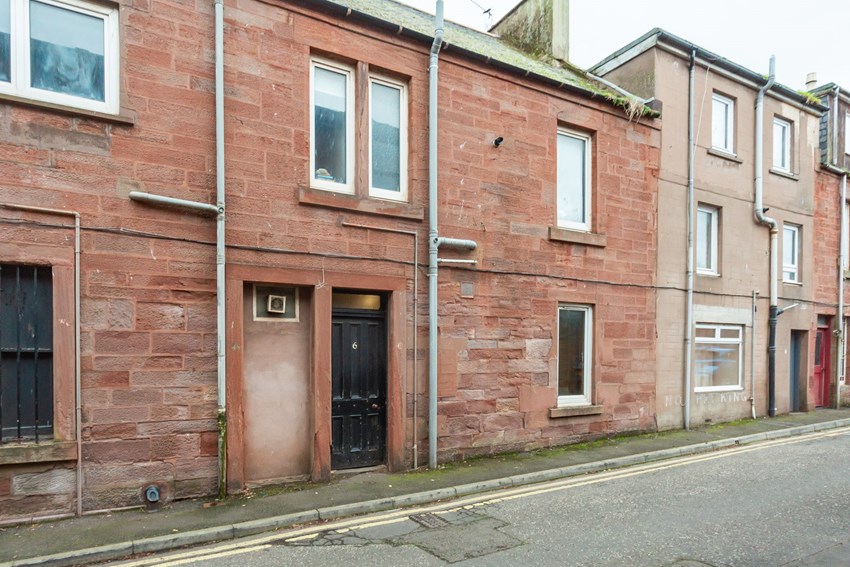 6 Bank Street Arbroath