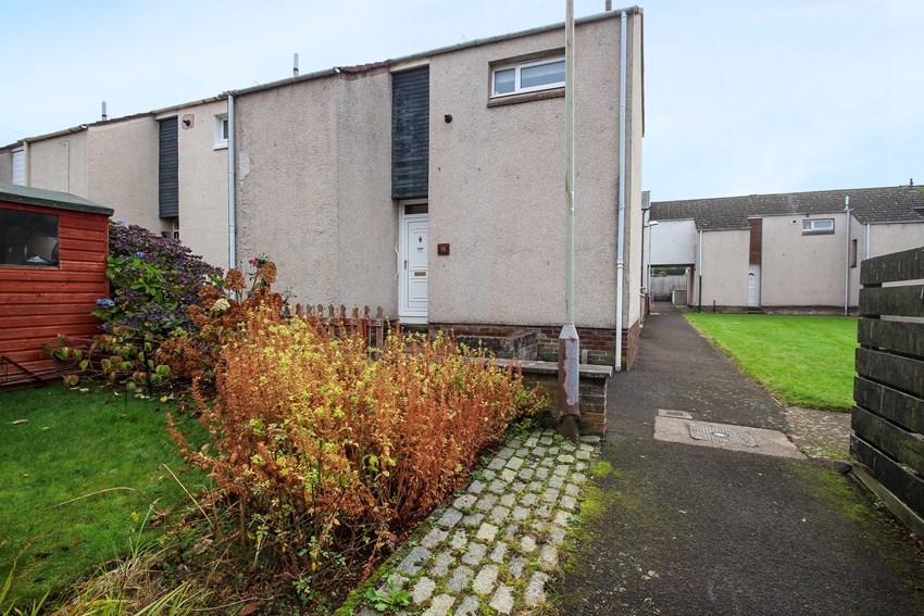 15 Thornton Park Forfar