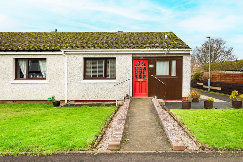 48 Warddykes Avenue Arbroath