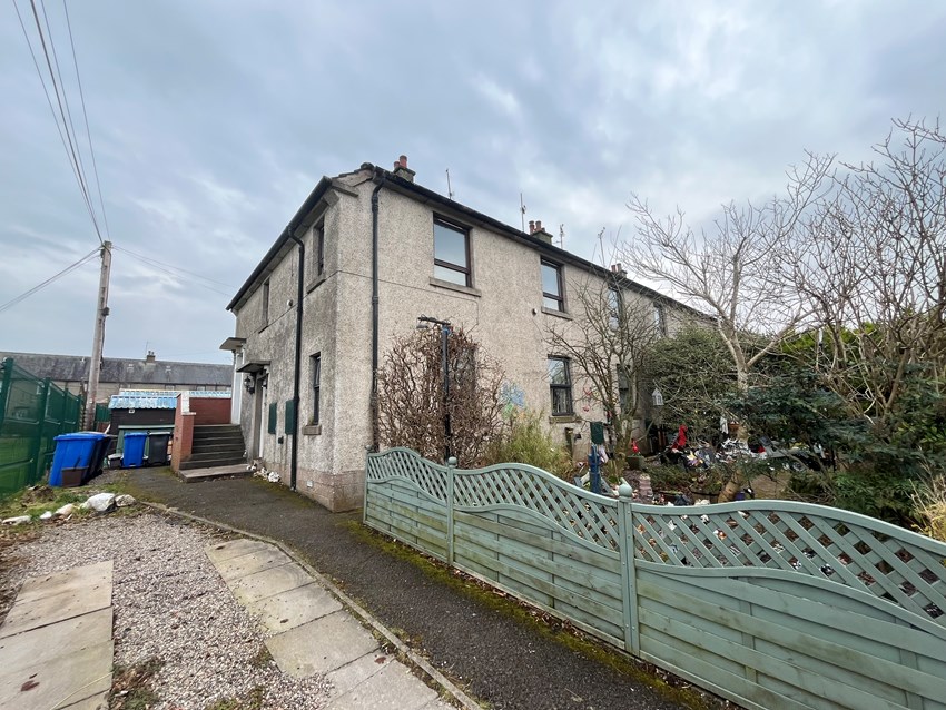 27 Lowson Avenue Forfar