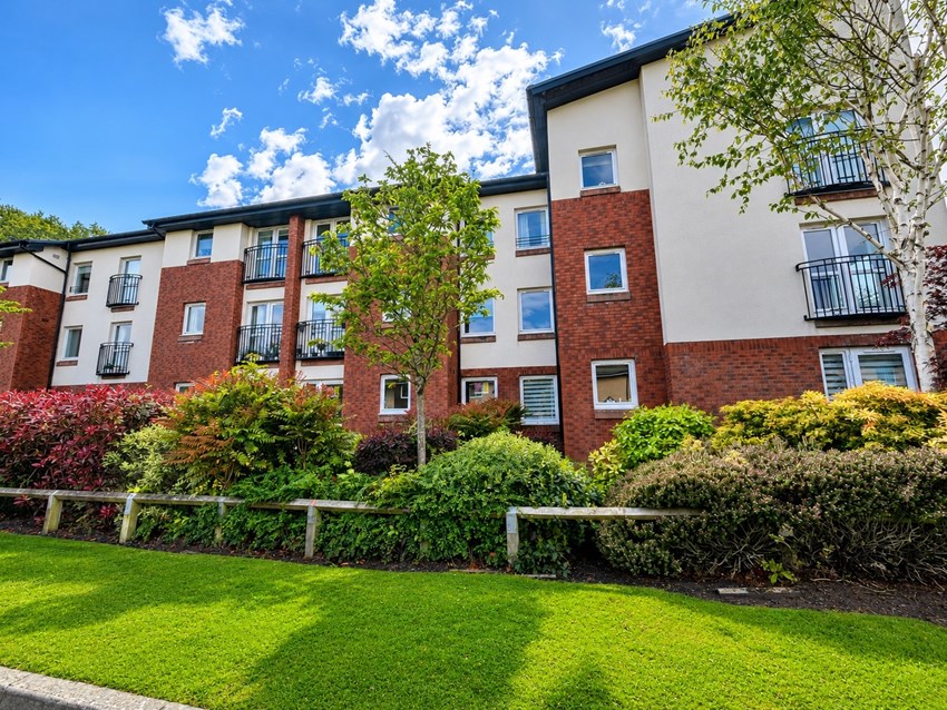 2 Strathmore Court Kirkton Place