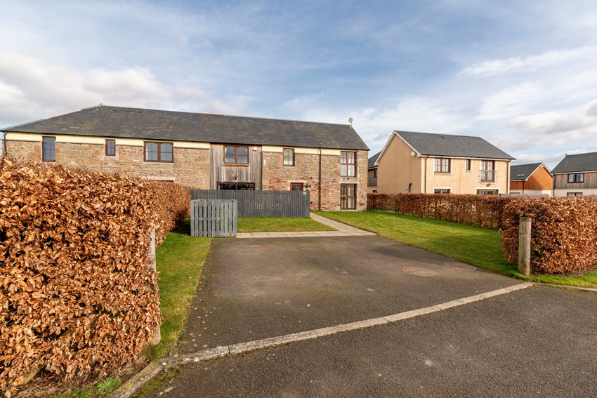 16 Rawes Farm Steading Longforgan