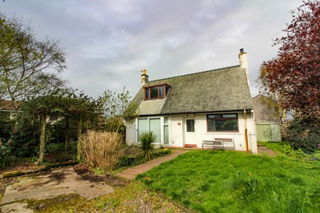 12 Arbroath Road, Forfar DD8 2HN