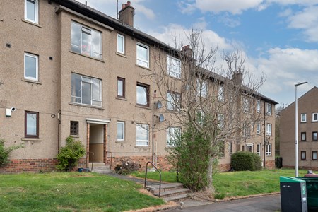 G/R, 31 Pentland Crescent DD2 2BT