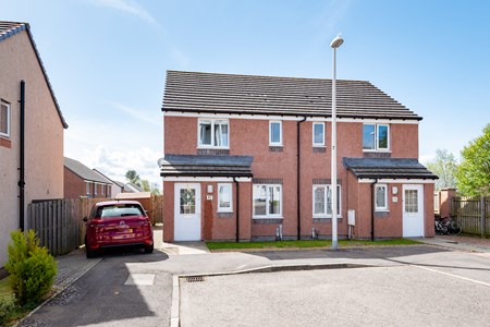 42 Kirkstead Drive, Dundee DD2 2FB