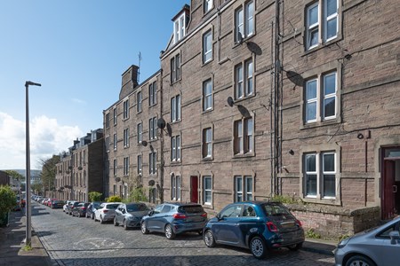 3/L, 21 Step Row, Dundee DD2 1AF