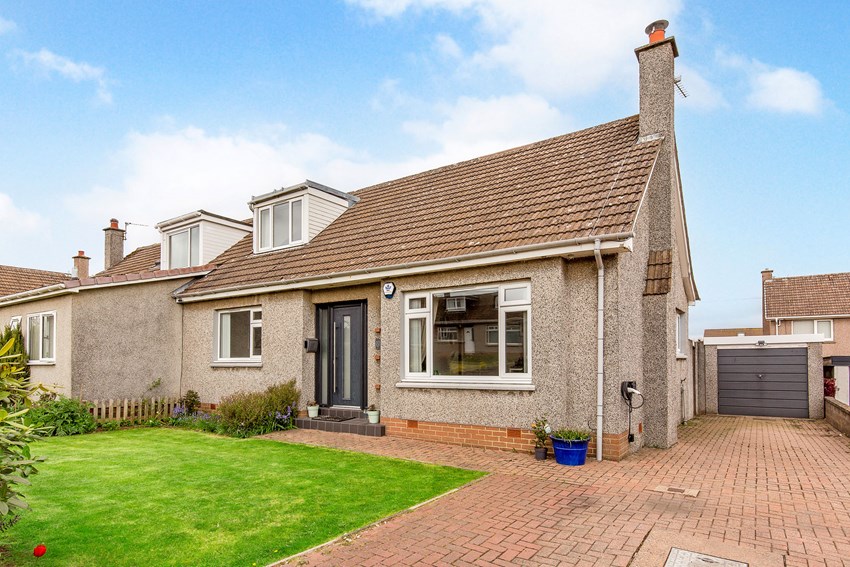 10 Strathbeg Place Broughty Ferry
