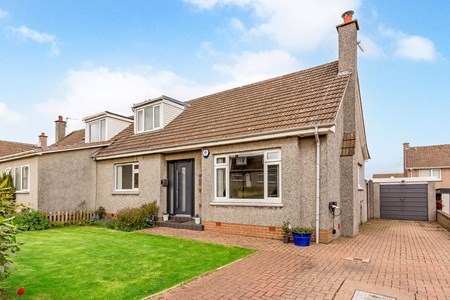 10 Strathbeg Place, Broughty Ferry DD5 3HQ