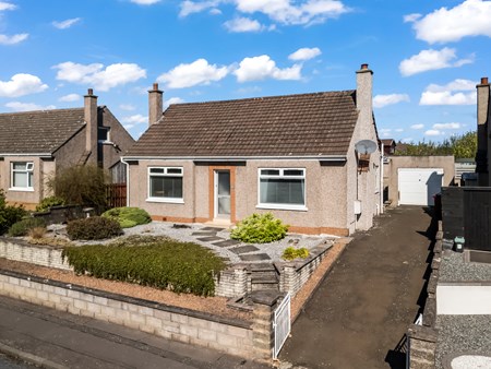 56 Dalrymple Terrace, Dundee  DD2 2EH