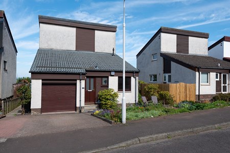 3 Netherlea Place, Newport-on-Tay DD6 8NW