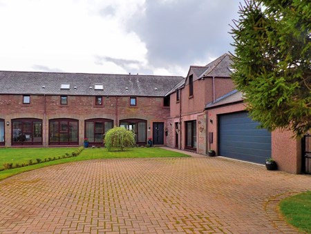 4, South Kingennie Steading DD5 3PA