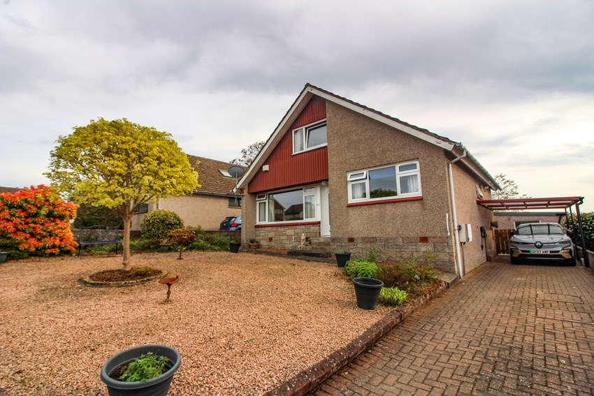19 Potters Park Crescent Forfar