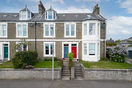 24 Kerrington Crescent, Broughty Ferry DD5 2TN