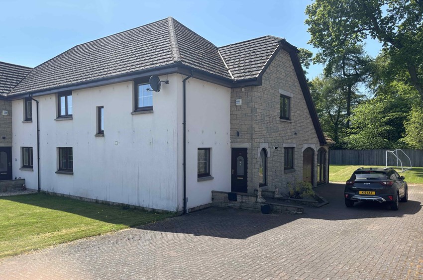 5a Castlewood Brae Dundee