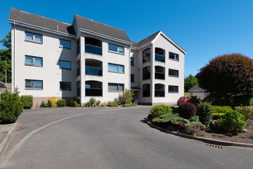 15 Ravenscraig Gardens Broughty Ferry