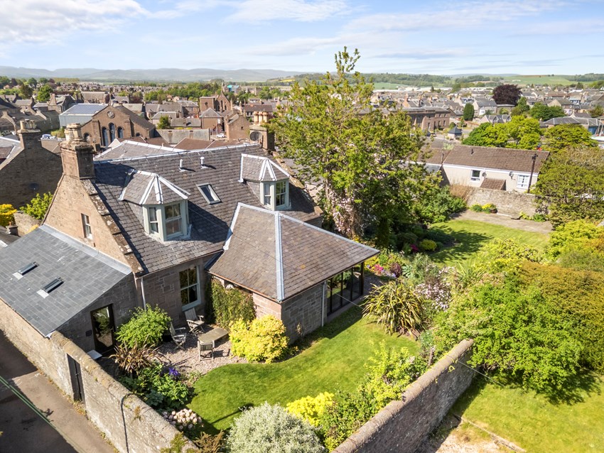 7 Rosebank Lane Forfar