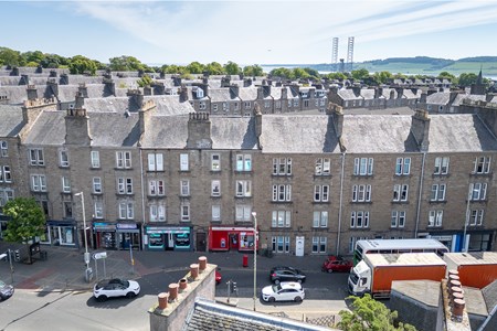 195h Albert Street, Dundee DD4 6PX