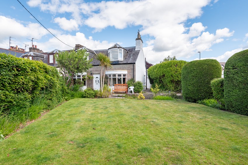150 Coupar Angus Road Birkhill