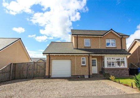 3 Merlin Grove, Strathmore Fields, Forfar DD8 3FJ