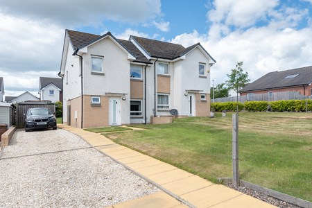82, Summerfield Avenue, Dundee DD4 0ND