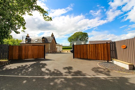 Parkend, Cortachy Road, Kirriemuir DD8 4P