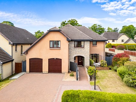 3 Castlewood Brae, Dundee DD4 9FR