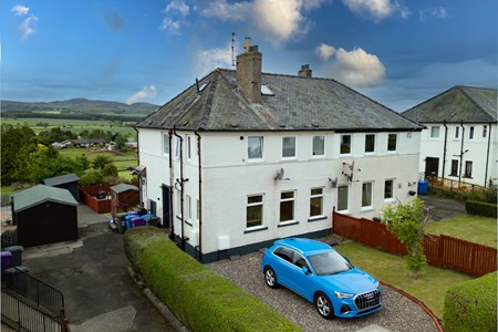 30 Dronley Terrace, Muirhead DD2 5QL