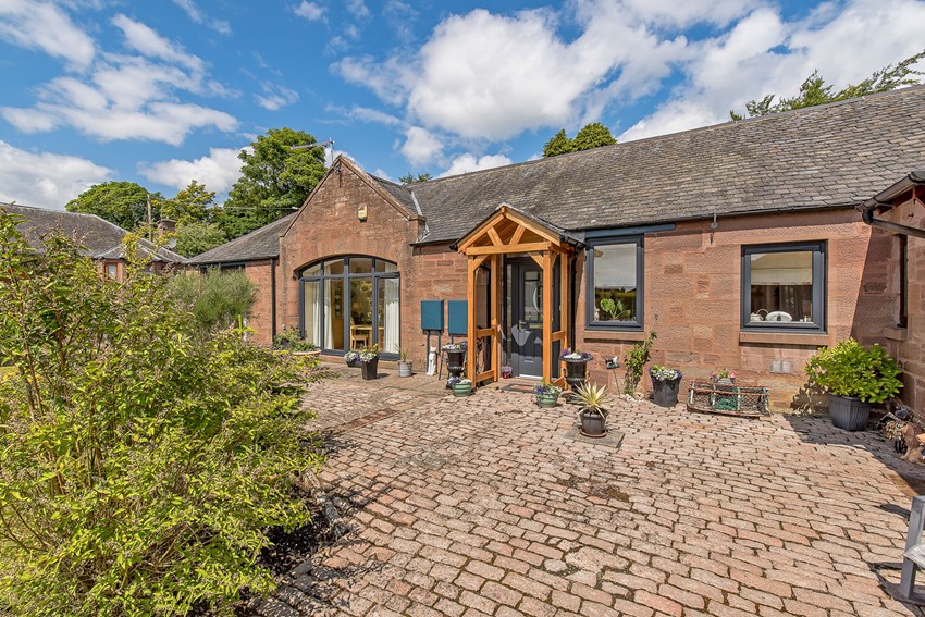 Coach House 1 Braeheid St. Vigeans