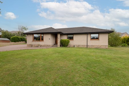 15 Osprey View, Fowlis DD2 5LZ