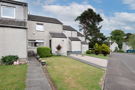 26 Fettercairn Drive, Broughty Ferry DD5 2PZ