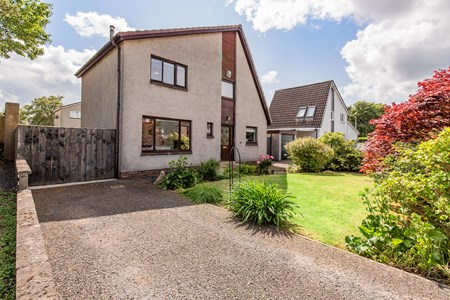 4 Rossie Avenue, Broughty Ferry DD5 3ND