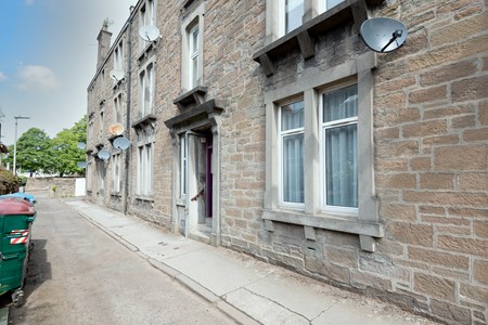 1/R, 2 Gibson Terrace DD4 7AG