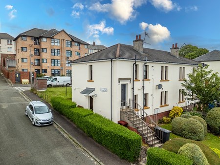 9 Stirling Avenue, Dundee DD3 6JY