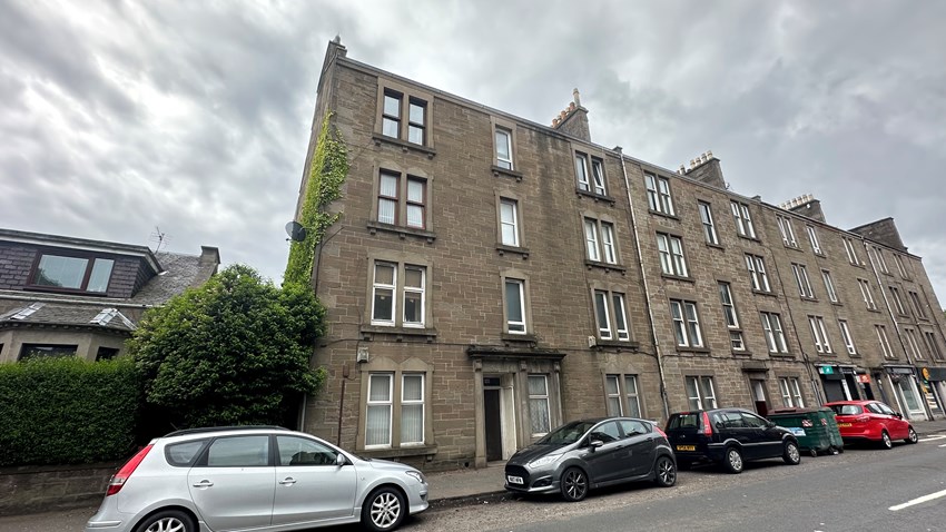 2/R 242 Clepington Road