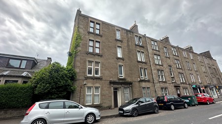 2/R, 242 Clepington Road DD3 8BJ