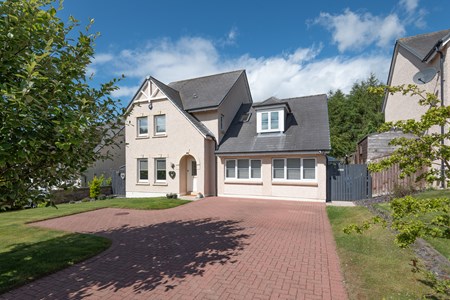 5 Balmossie Gardens, Broughty Ferry DD5 3GE
