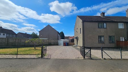 39 Finella Gardens, Dundee DD4 9PJ