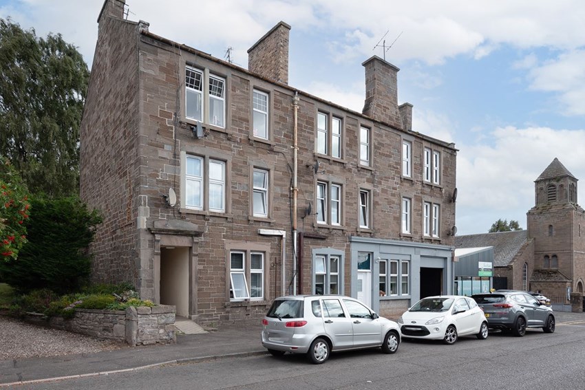 64 Main Street Invergowrie