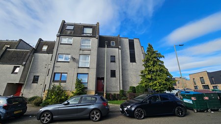 16 Hill Square, Dundee DD3 6RT