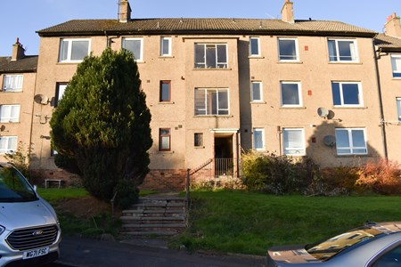 2/2, 27 Pentland Crescent DD2 2BT